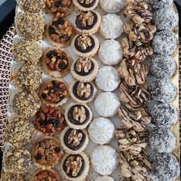 Plateau de Gâteaux 50 pièces à
