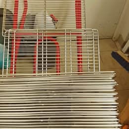 Bonjour j'ai mis à vendre les grilles pour pâtisserie 53 sur 32