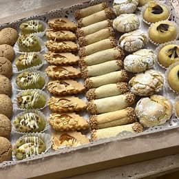 Plateau de gâteau marocain aux amandes