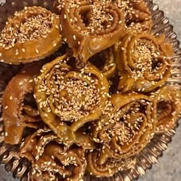 Gâteau orientale. Corne de gazelle. Makroute. Chebakia...
